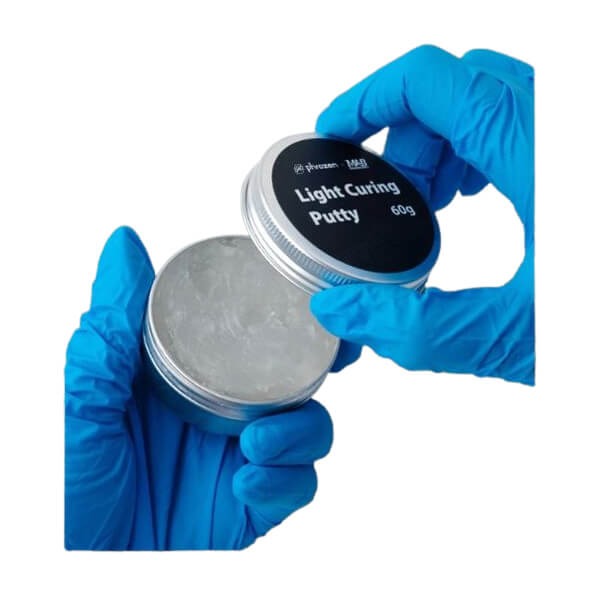 Light-curing Putty for Repairs (60 gr)